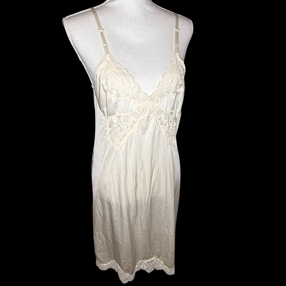 VTG Vanity Fair Ivory Slip Dress Lace Details Size 36 Coquette Girl 90s Boudoir